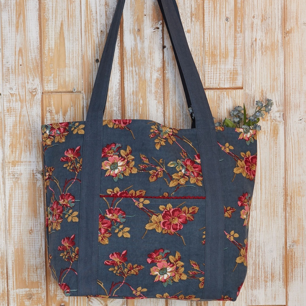 April Cornell Wild Rose Tote Bag Navy Blue NWT